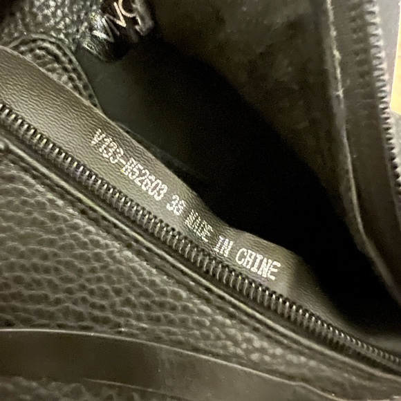 Vivo Rosa Black Boots with studs - Picture 6 of 9